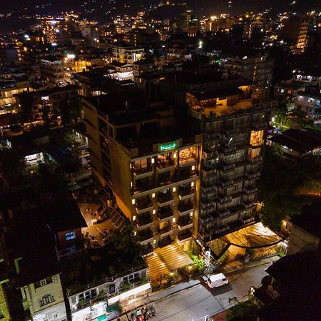 Pokhara Batika Exterior foto
