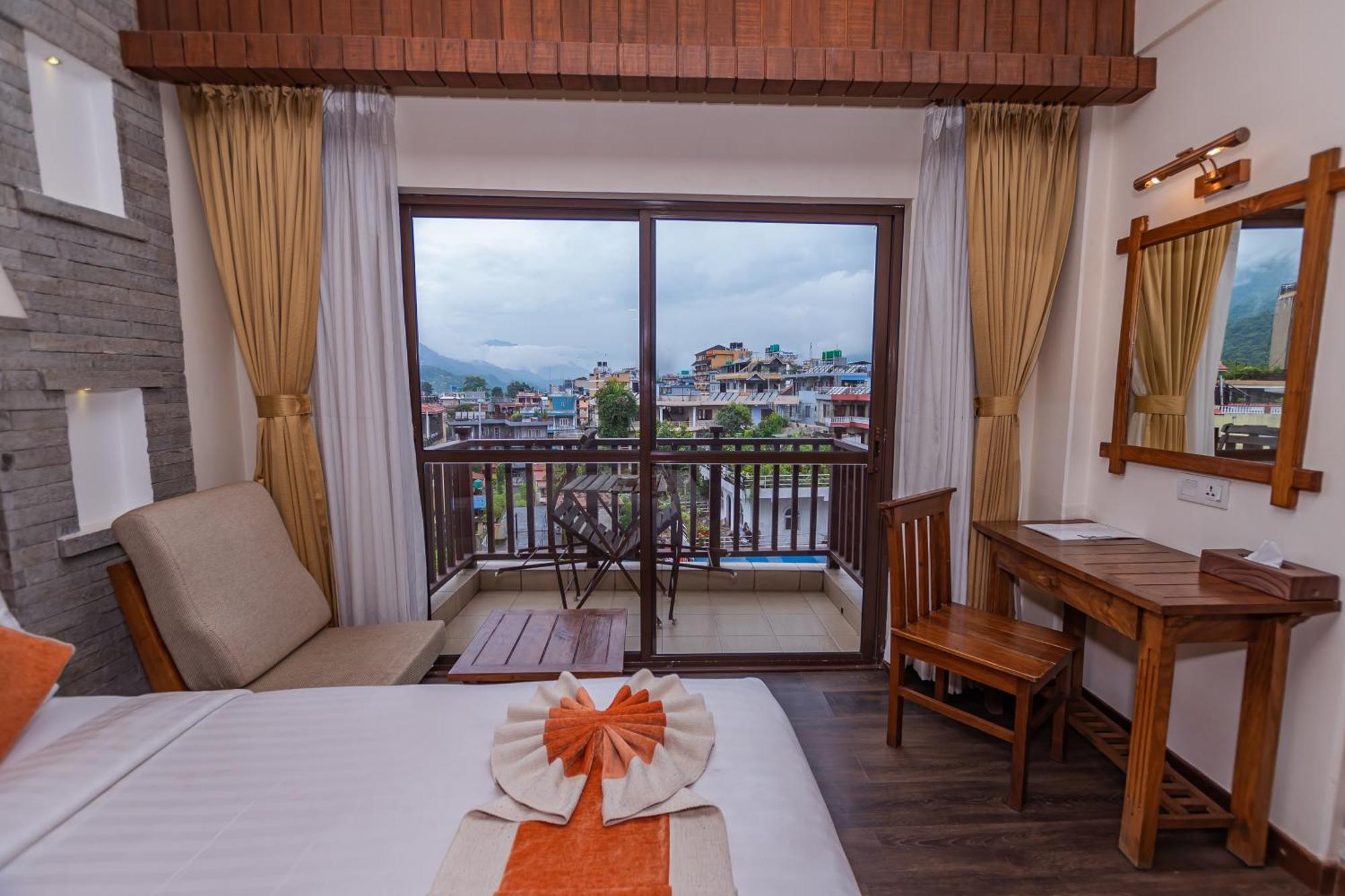 Pokhara Batika Exterior foto